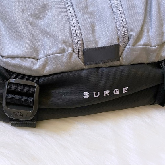 The North Face Men’s Surge 31 Liter Backpack - Picture 3 of 11